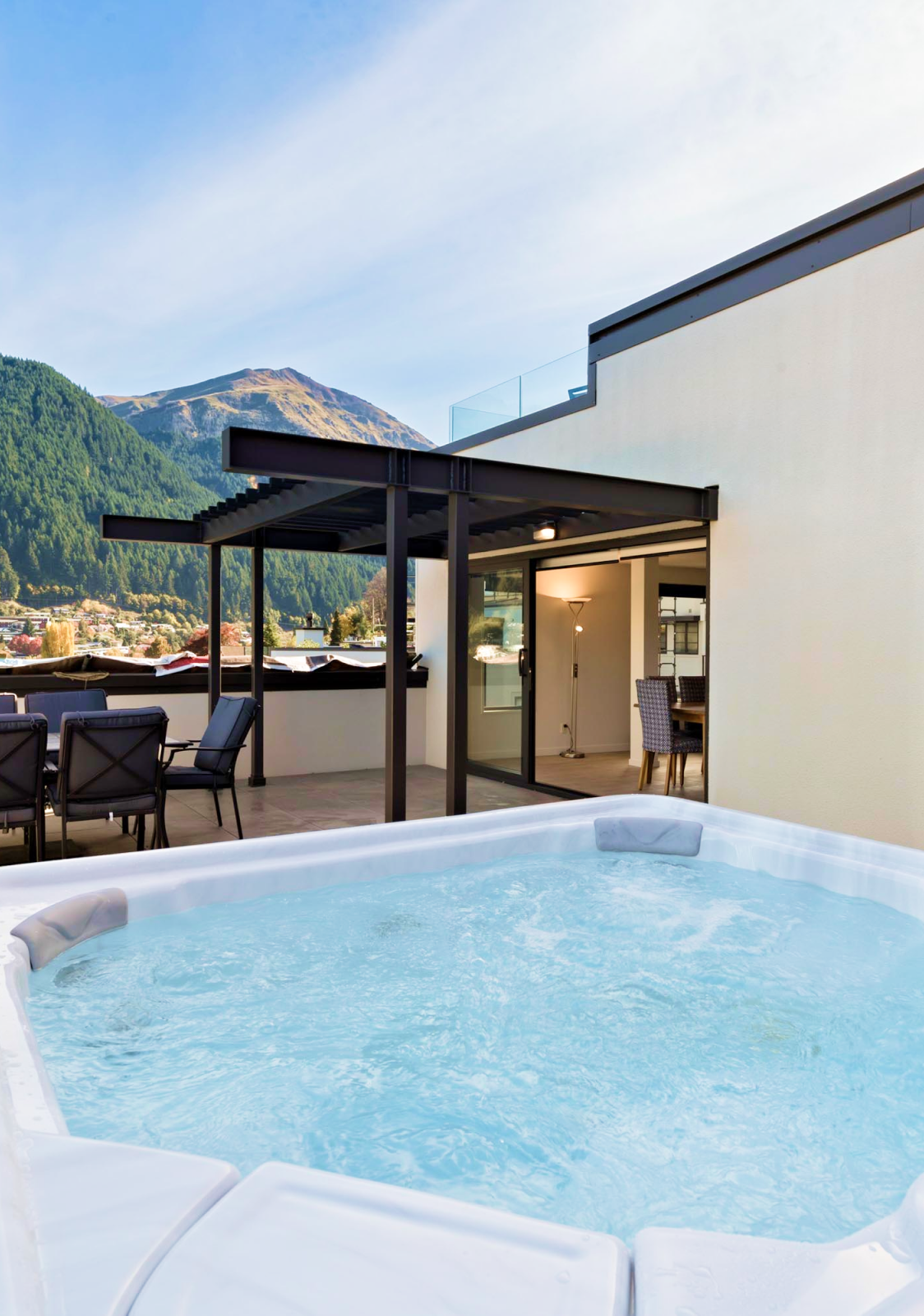 Spa Pool on penthouse balcony queenstown